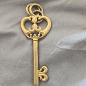 Elegant Gold Decorative Key Accent